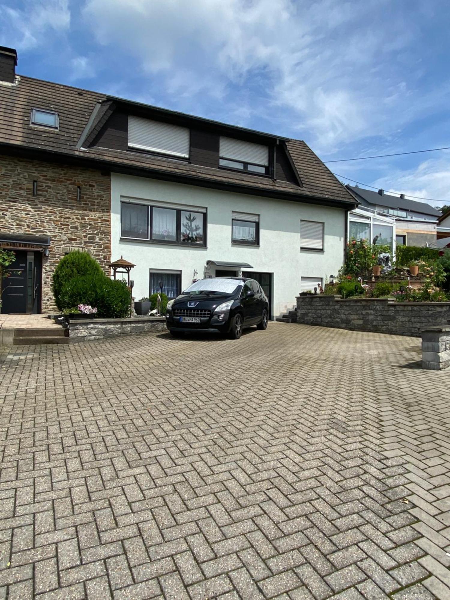 Familie Moisil Villa Daun Exteriör bild